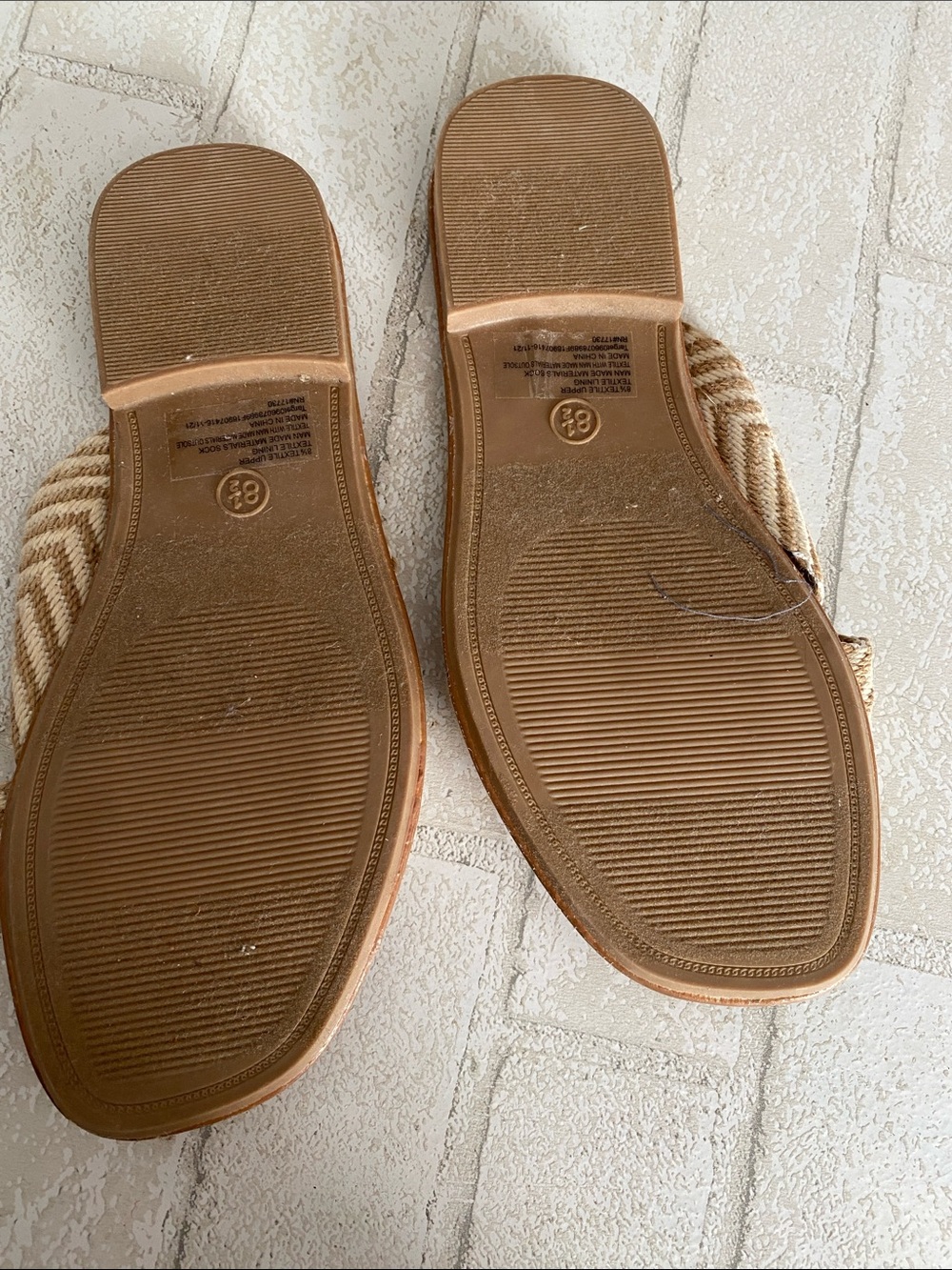 Universal Thread Tan Chevron Knotted Slide Sandals - Picture 2 of 2